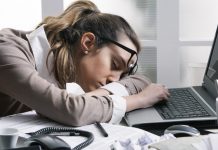 5 REASONS BEHIND EXCESSIVE DAYTIME SLEEPINESS